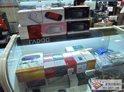 附贈7件套，破解版索尼PSP 3000套裝僅售1499元 高性價(jià)比的電子產(chǎn)品選擇